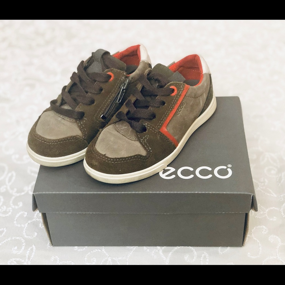 Ecco Boy shoe size 25/9
